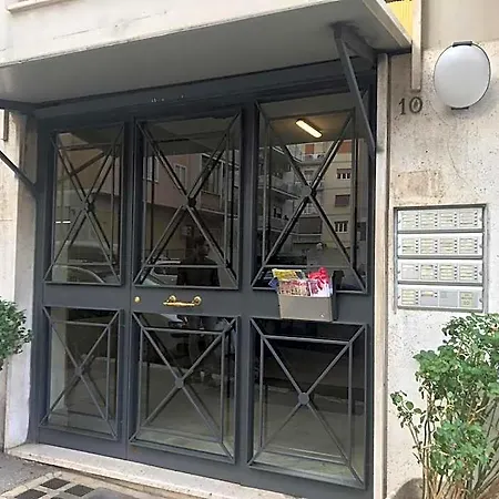 Dormi A 3* Roma