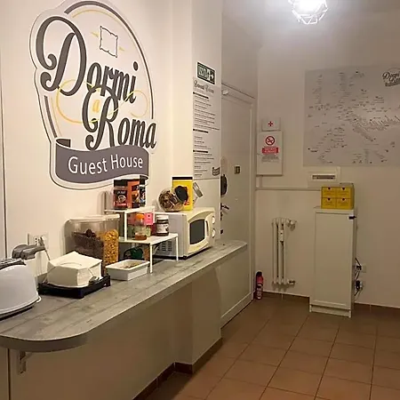 Alojamento de Acomodação e Pequeno-almoço Dormi A Roma