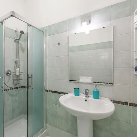 Dormi A 3* Róma